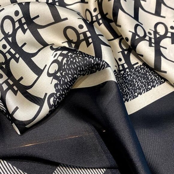 Fashionable 100% Silk Summer Scarf - 70x33 for Year-Round Style - Picture 5 of 6